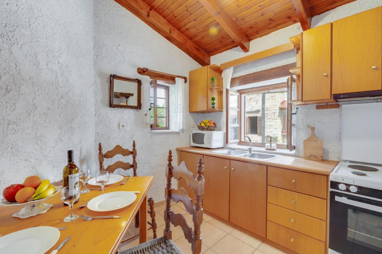 Traditional Home Vereniki With Heated Pool - By Apokoronas Villas Gavalochori Exterior photo